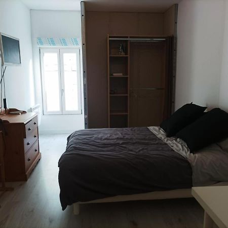 Agreable Maison De Ville Tout Confort Loudun Ngoại thất bức ảnh